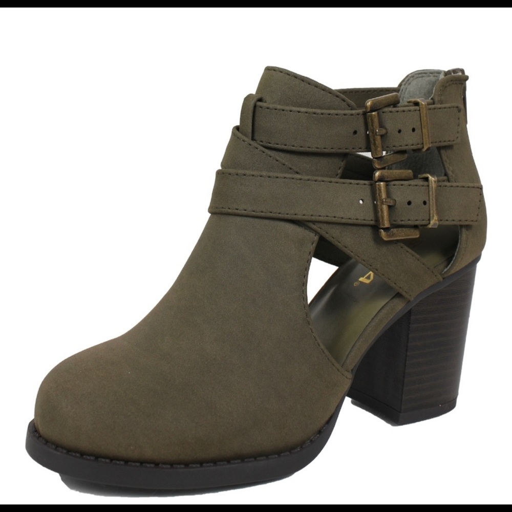 Size 8 Khaki cutout double buckle stack block heel